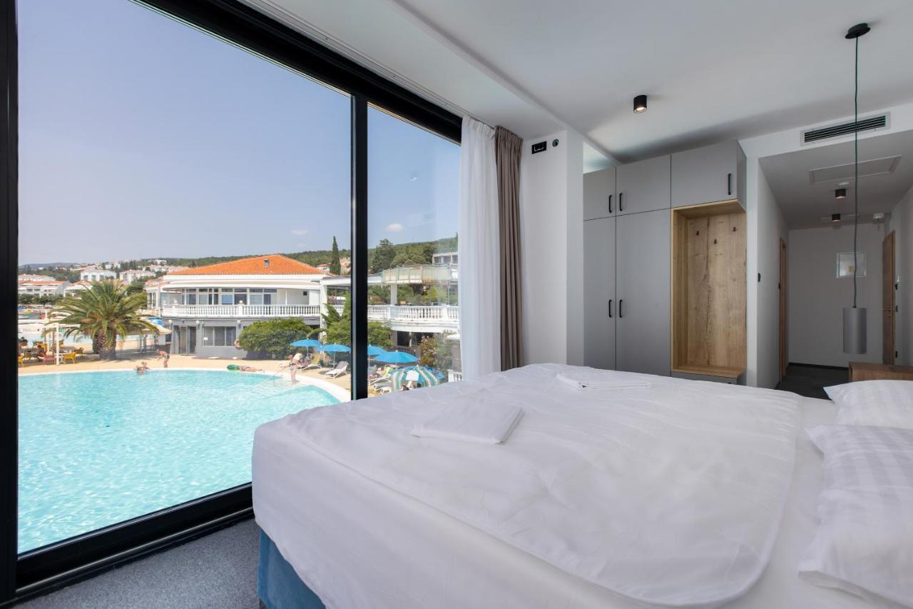 Millenium Deluxe Hotel 4*